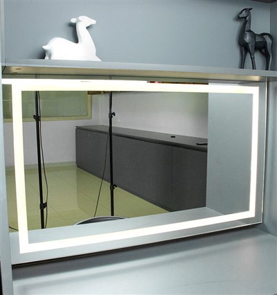 Ogledalo s automatskim podizanjem